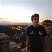 Estudiante universitario ofrece clases particulares para cualquier materia hasta bachillerato